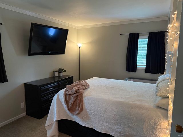 4532 E Macgregor Road, South Bend, IN 46614