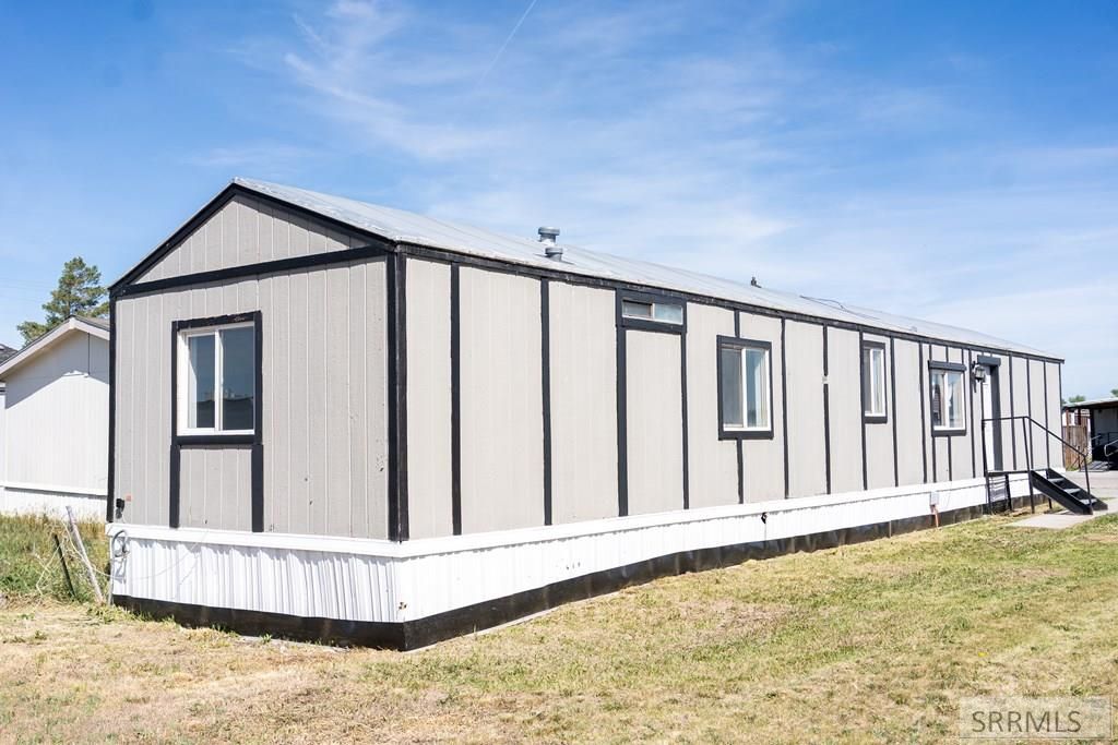 Image 12 of property listing at 4986 S 2000 W # 4, Rexburg, ID 83440