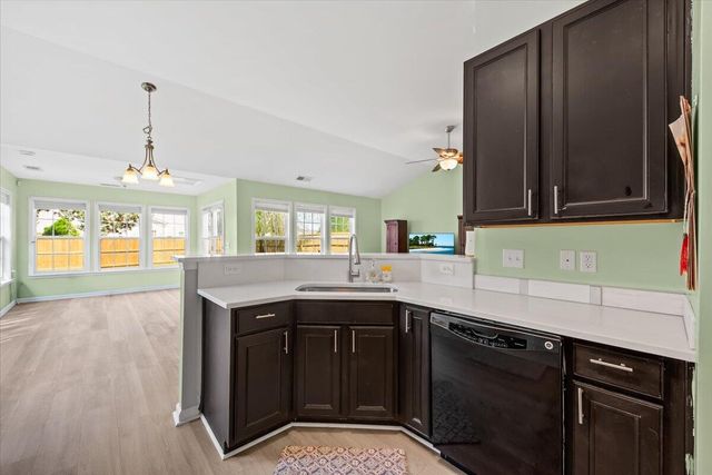 145 Mayfield Drive, Goose Creek, SC 29445