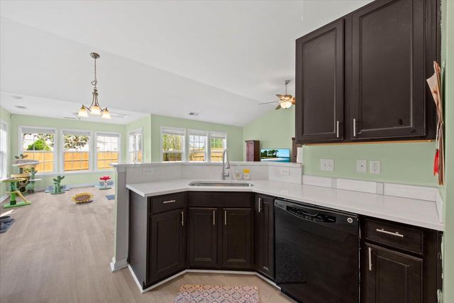 145 Mayfield Drive, Goose Creek, SC 29445