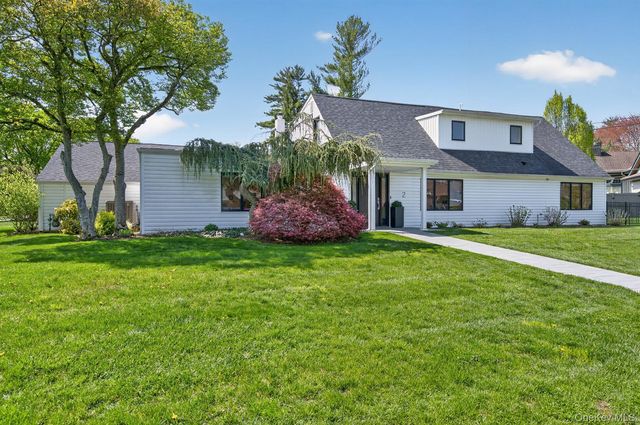 2 Sherwood Lane, Roslyn Heights, NY 11577