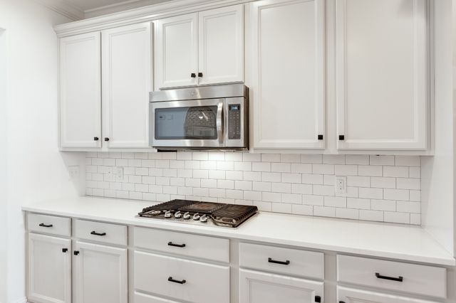 2033 Callaway Park Pl, Thompsons Station, TN 37179