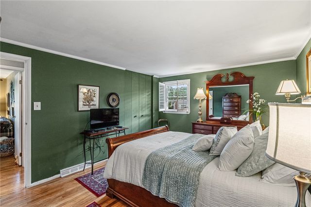 2907 Kings Mill Road, Bethel Park, PA 15102