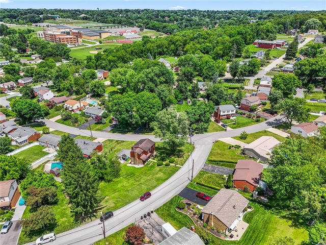 2907 Kings Mill Road, Bethel Park, PA 15102