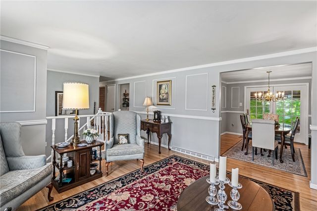 2907 Kings Mill Road, Bethel Park, PA 15102