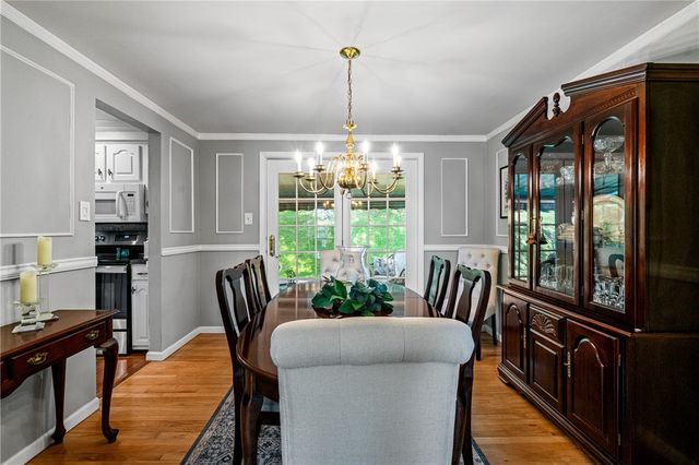 2907 Kings Mill Road, Bethel Park, PA 15102
