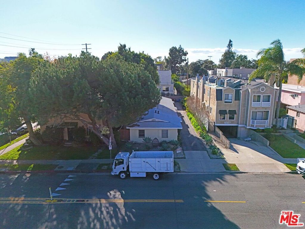 1851 S Barrington Avenue, Los Angeles, CA 90025 — photo 2