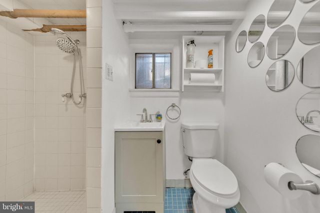 1118 STAPLES ST NE, Washington, DC 20002