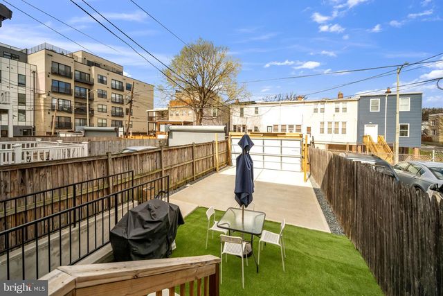 1118 STAPLES ST NE, Washington, DC 20002