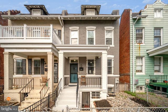 1118 STAPLES ST NE, Washington, DC 20002