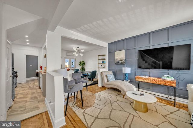 1118 STAPLES ST NE, Washington, DC 20002