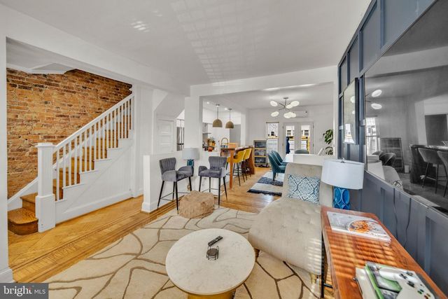 1118 STAPLES ST NE, Washington, DC 20002