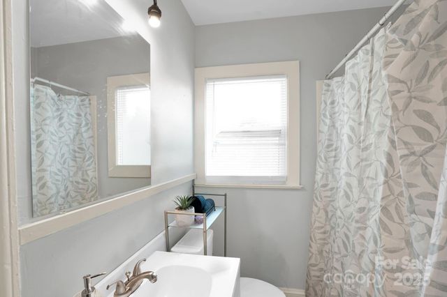 2701 Watson Drive, Charlotte, NC 28208