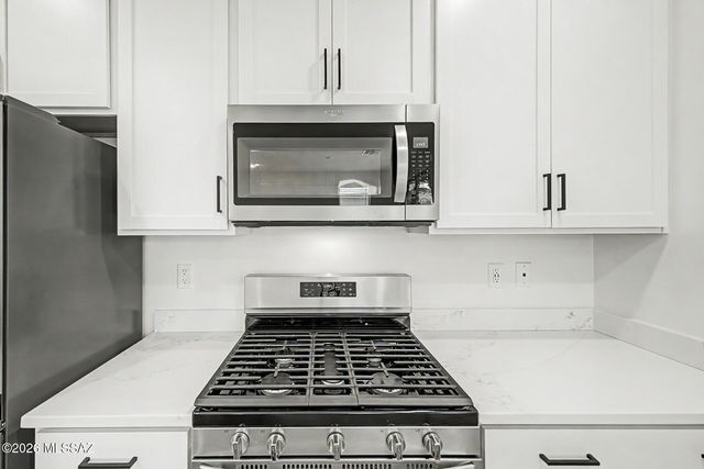 6415 S Ambarella Drive, Tucson, AZ 85756