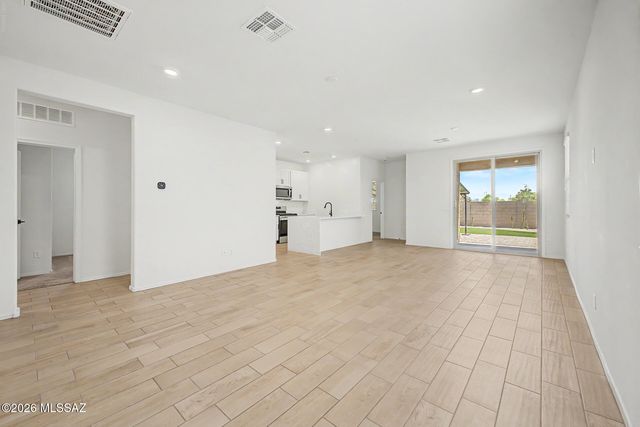 6415 S Ambarella Drive, Tucson, AZ 85756