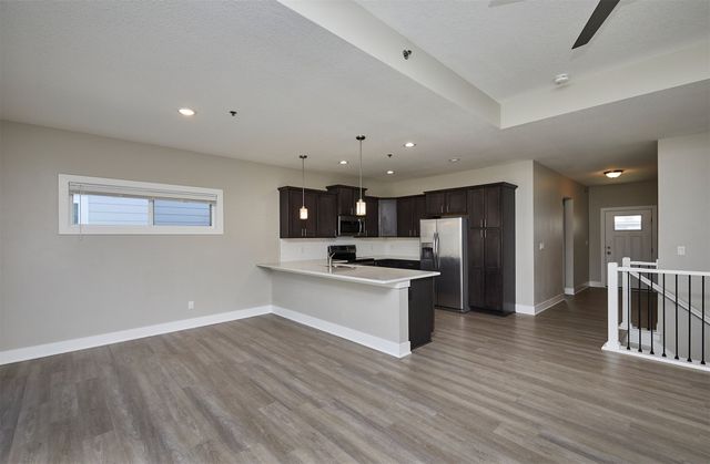 4471 Lower Beaver Road, Des Moines, IA 50310