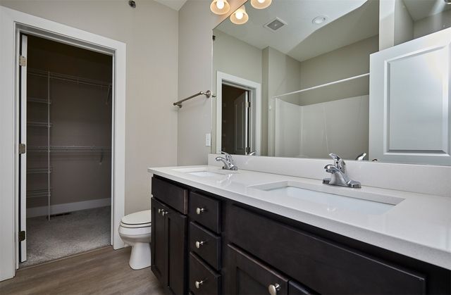 4471 Lower Beaver Road, Des Moines, IA 50310