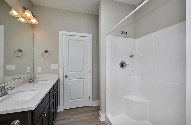 4471 Lower Beaver Road, Des Moines, IA 50310