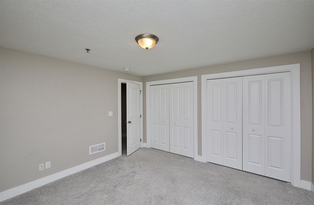 4471 Lower Beaver Road, Des Moines, IA 50310