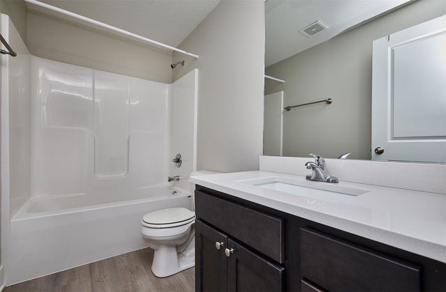 4471 Lower Beaver Road, Des Moines, IA 50310