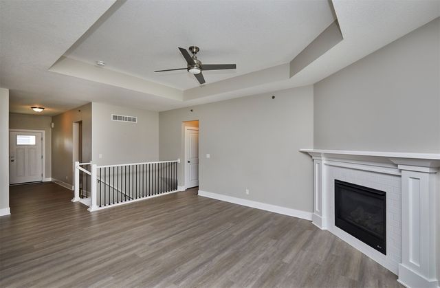 4471 Lower Beaver Road, Des Moines, IA 50310