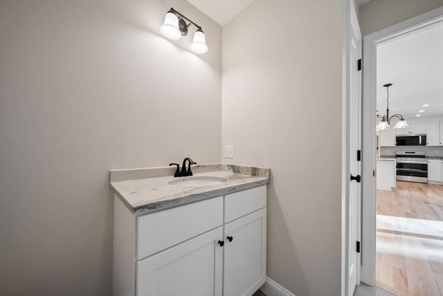 53 Kimball Hill Rd A, Hudson, NH 03051