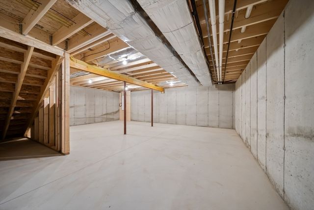 53 Kimball Hill Rd A, Hudson, NH 03051