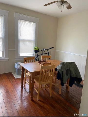 49 Edwards Street 1B, New Haven, CT 06511