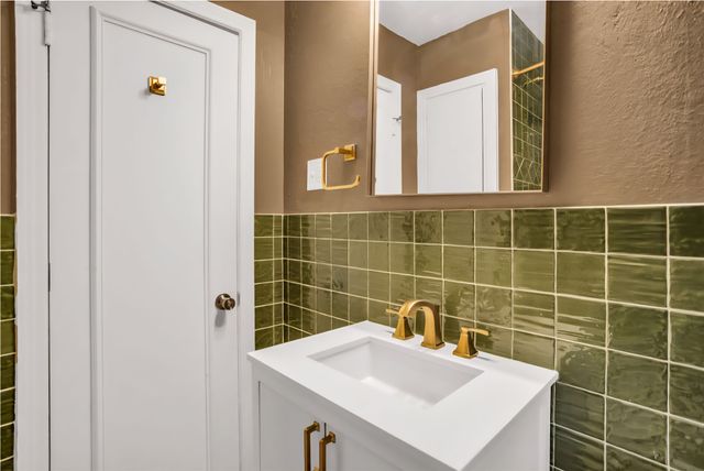 10814 Stallcup Drive, Dallas, TX 75228