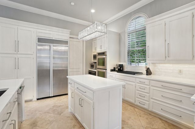 4 Spyglass Court, Frisco, TX 75034