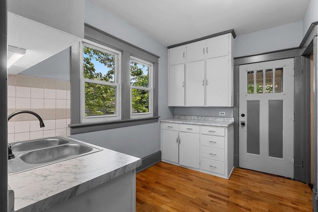 579 OAK STREET, Neenah, WI 54956
