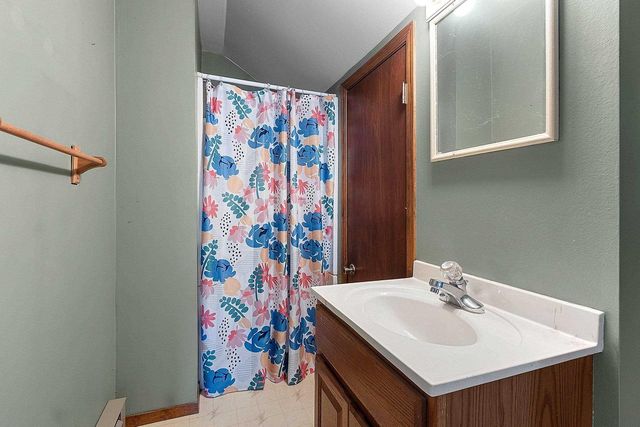 579 OAK STREET, Neenah, WI 54956