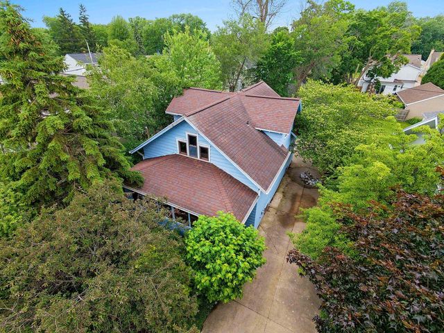 579 OAK STREET, Neenah, WI 54956