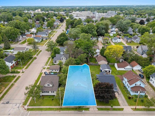 579 OAK STREET, Neenah, WI 54956