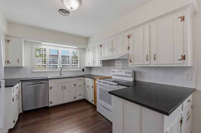 3626 Latma Drive, Houston, TX 77025