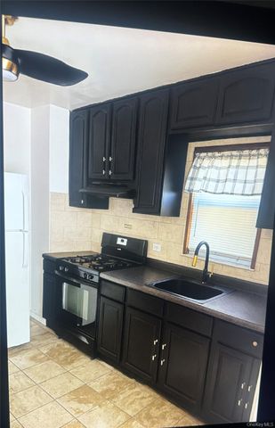 74 Dehnhoff Avenue, Freeport, NY 11520