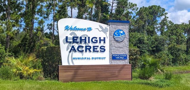 608 CHEMSTRAND STREET E, Lehigh Acres, FL 33974