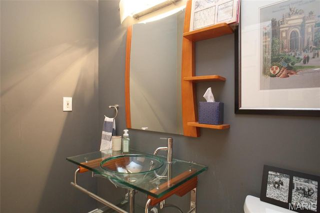 2628 Indiana Avenue, St Louis, MO 63118