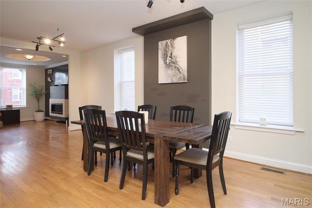 2628 Indiana Avenue, St Louis, MO 63118