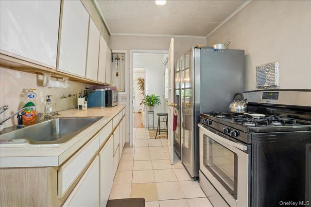 275 Old Tarrytown Road, White Plains, NY 10603