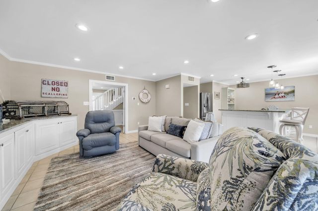 610 Lagoon Drive, Destin, FL 32541