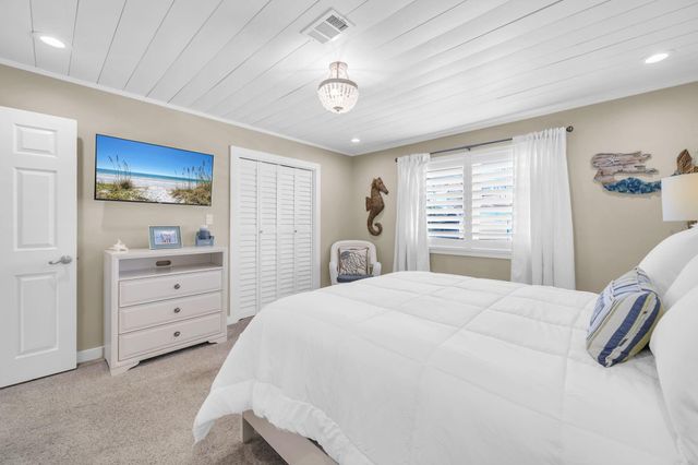 610 Lagoon Drive, Destin, FL 32541