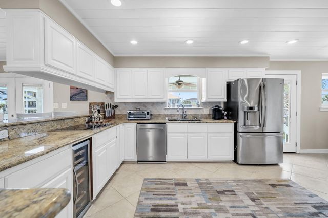 610 Lagoon Drive, Destin, FL 32541