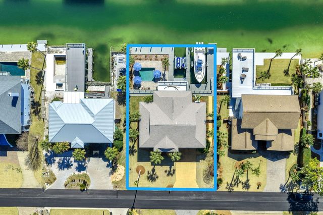 610 Lagoon Drive, Destin, FL 32541