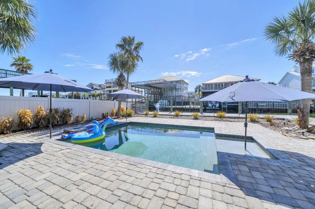 610 Lagoon Drive, Destin, FL 32541