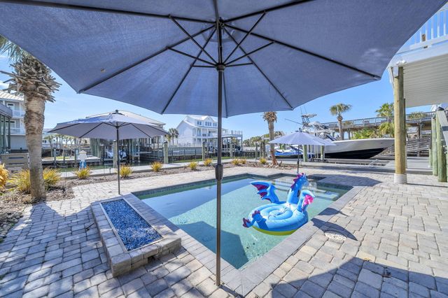 610 Lagoon Drive, Destin, FL 32541