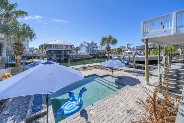 610 Lagoon Drive, Destin, FL 32541