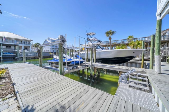 610 Lagoon Drive, Destin, FL 32541
