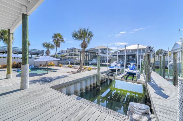 610 Lagoon Drive, Destin, FL 32541