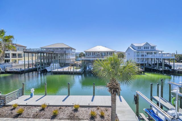610 Lagoon Drive, Destin, FL 32541
